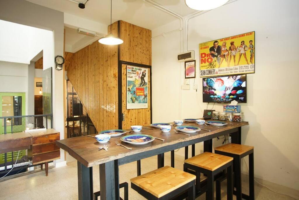 Knocknock 70s - Jonker Parking 5r4b 10-18pax Holiday home