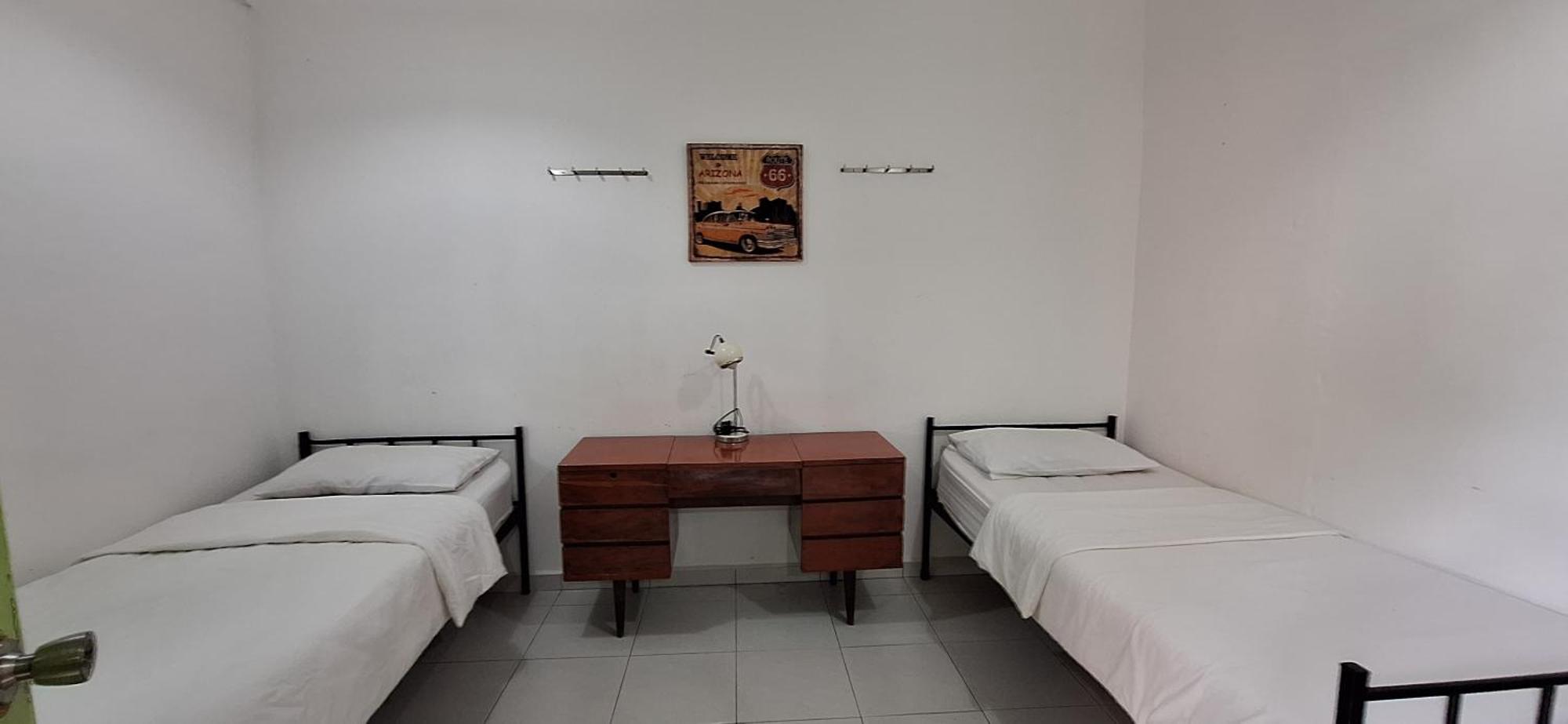Knocknock 70s - Jonker Parking 5r4b 10-18pax Holiday home Malacca